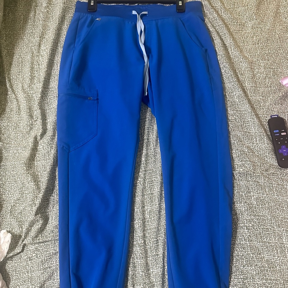 Women’s Figs Zamora Jogger Scrub Pants size small